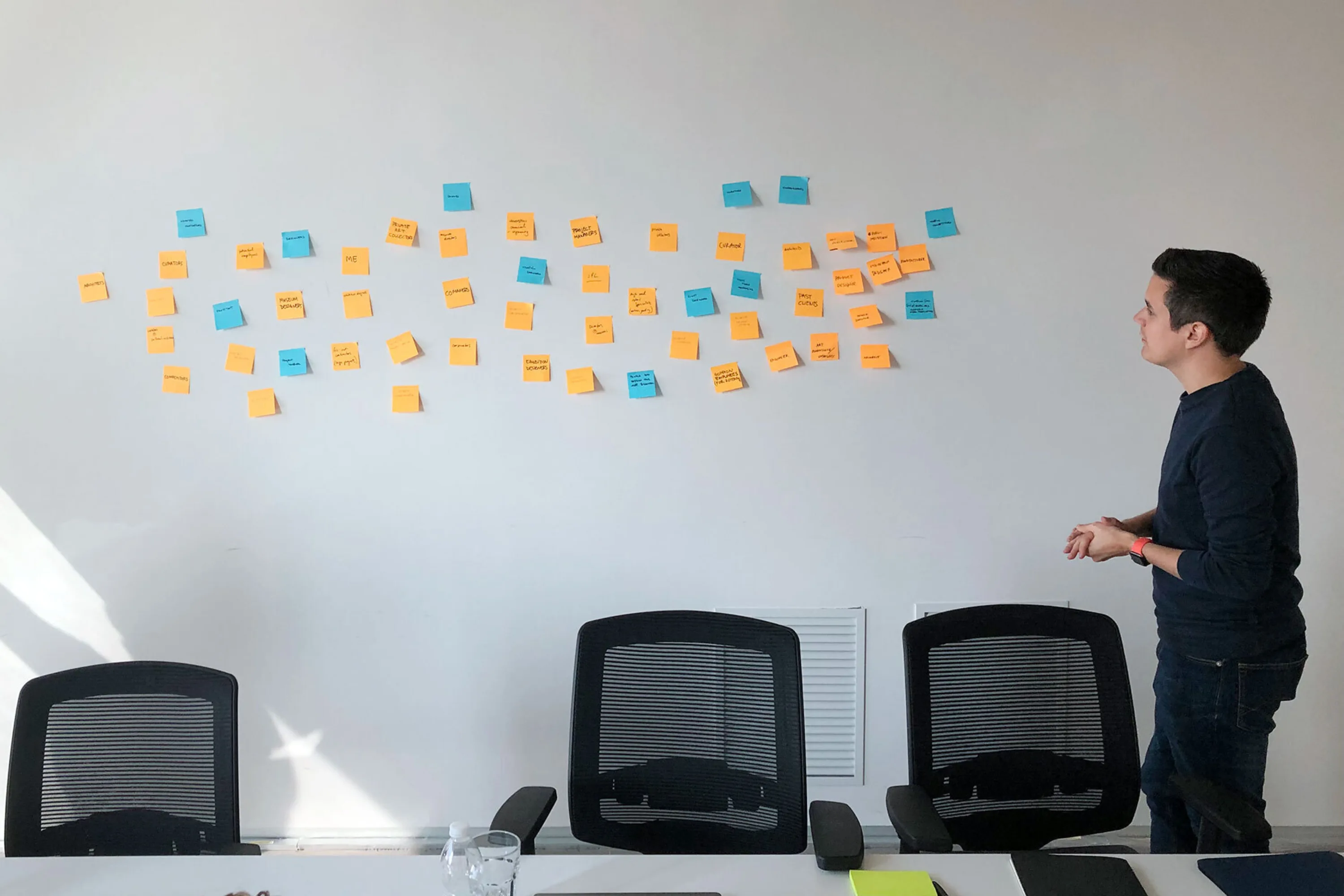 A digital consultant assesses ideas for a website redesign