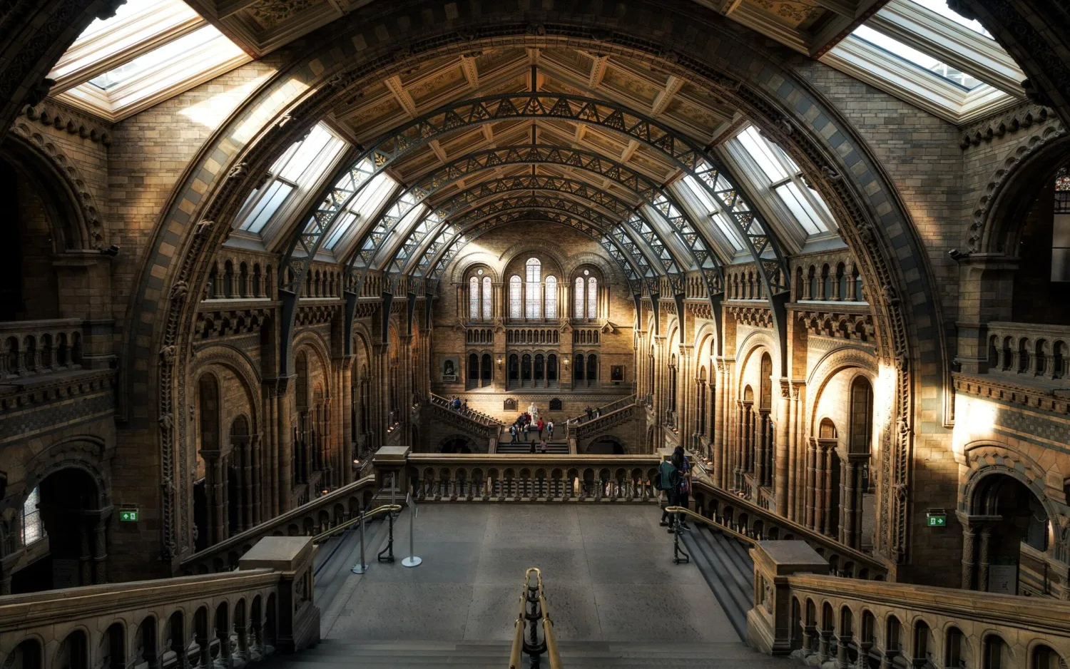 Photograph of the main hall at the Natural History Museum