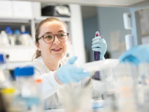 A female scientist in a modern lab